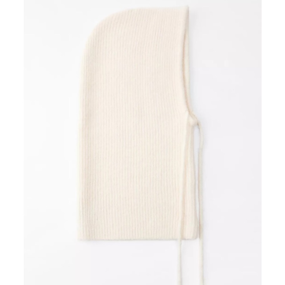 RIBBED DRAWSTRING KNIT HOOD